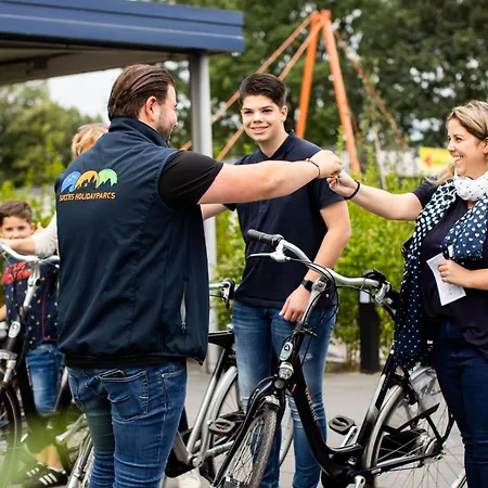 With Pond View In Gelderland Lathum