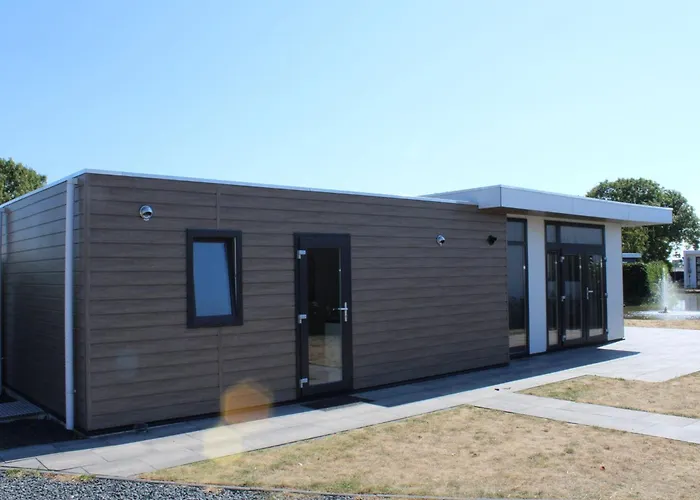 With Pond View In Gelderland * Lathum