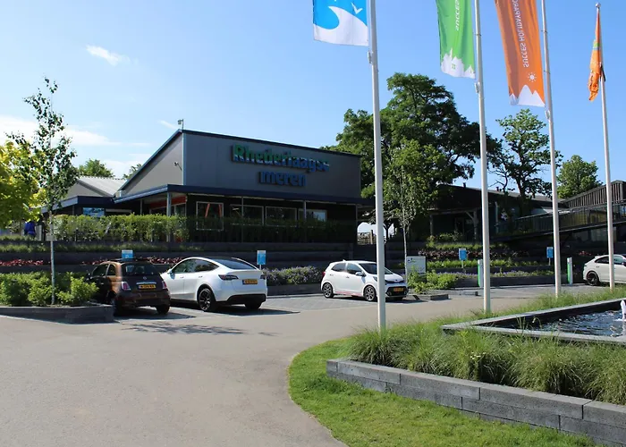 With Pond View In Gelderland * Lathum